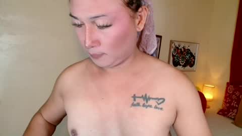 Snapshot of destenierose chatting on 5, 7, 2026 destenierose online show from 5, 7, 2026