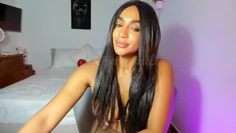 Destinne Mill online show from 20, 2, 2025