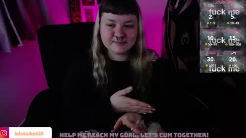Snapshot of destroyall420 chatting on 25, 7, 2026 Lola Bdsm and fries online show from 25, 7, 2026