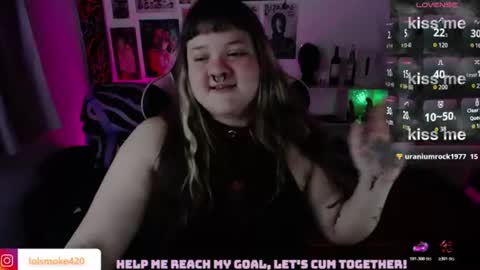 Snapshot of destroyall420 chatting on 1, 8, 2026 Lola Bdsm and fries online show from 1, 8, 2026