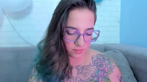 Snapshot of deva_blue chatting on 6, 2, 2025 Deva Blue online show from 6, 2, 2025