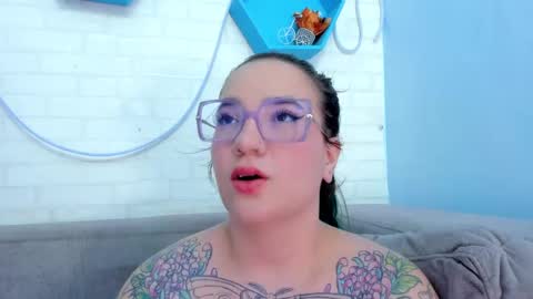 Snapshot of deva_blue chatting on 11, 2, 2025 Deva Blue online show from 11, 2, 2025