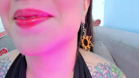 Snapshot of deva_blue chatting on 15, 2, 2025 Deva Blue online show from 15, 2, 2025