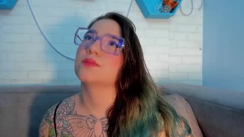 Snapshot of deva_blue chatting on 4, 3, 2025 Deva Blue online show from 4, 3, 2025