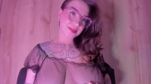 Snapshot of deva_blue chatting on 9, 9, 2025 Deva Blue online show from 9, 9, 2025