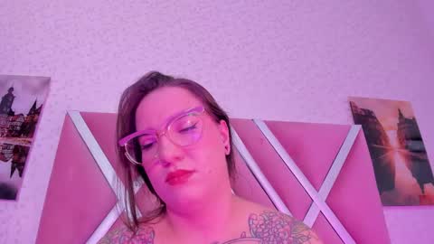 Snapshot of deva_blue chatting on 12, 11, 2025 Deva Blue online show from 12, 11, 2025