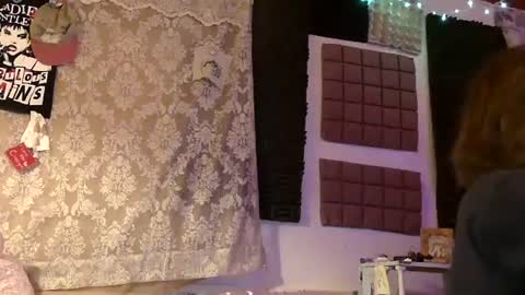 Snapshot of devilg1rl chatting on 31, 1, 2025 poutyangel online show from 31, 1, 2025