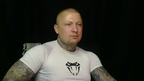 Snapshot of devilwithtats chatting on 10, 5, 2026 Lucian online show from 10, 5, 2026