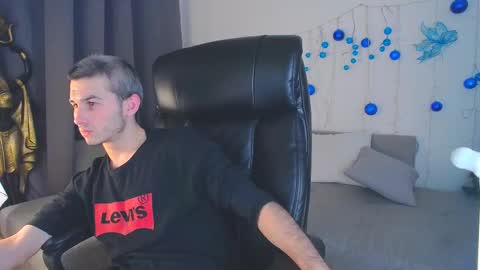 devin_ho online show from 16, 12, 2024