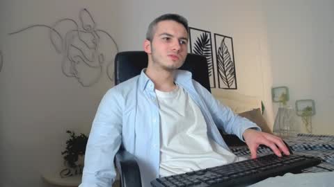 devin_ho online show from 28, 1, 2025