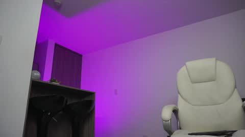 Devin Hunter online show from 17, 12, 2024