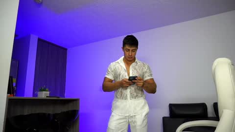 Devin Hunter online show from 28, 12, 2024