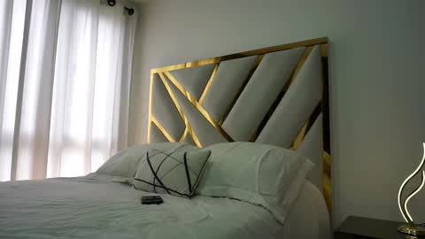 Devin Hunter online show from 13, 2, 2025