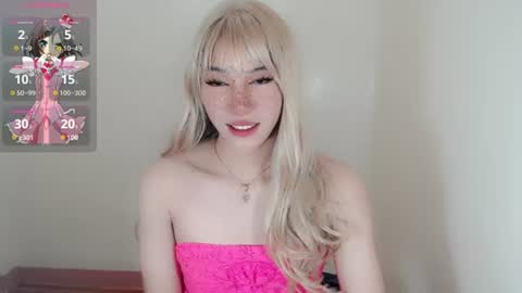 Snapshot of devine_glorymocha chatting on 7, 8, 2026 devine_glorymocha online show from 7, 8, 2026