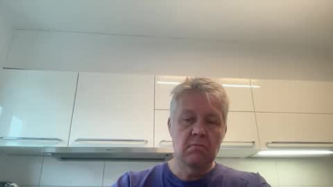 Snapshot of devon_nite chatting on 19, 9, 2025 Devon online show from 19, 9, 2025