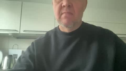 Snapshot of devon_nite chatting on 4, 10, 2025 Devon online show from 4, 10, 2025