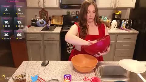 Snapshot of devynreign chatting on 6, 11, 2025 Devyn Reign online show from 6, 11, 2025