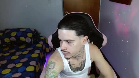 Snapshot of deymon_420 chatting on 4, 12, 2025 Deymon online show from 4, 12, 2025