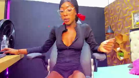 Snapshot of deyy_madisson chatting on 8, 1, 2025 Madisson online show from 8, 1, 2025