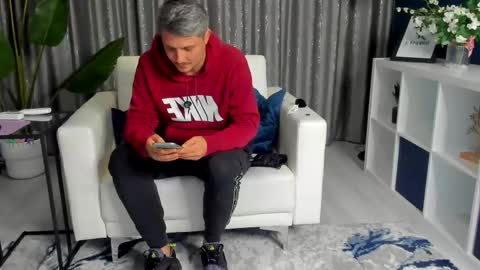 dgxhoya online show from 2, 10, 2025