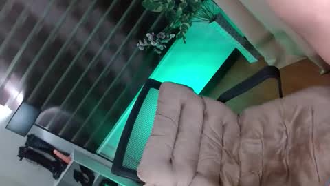 dhy_shane online show from 4, 11, 2025