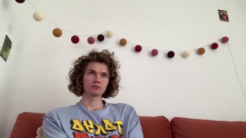 Snapshot of di_n_alex chatting on 20, 6, 2026 Di Alex online show from 20, 6, 2026