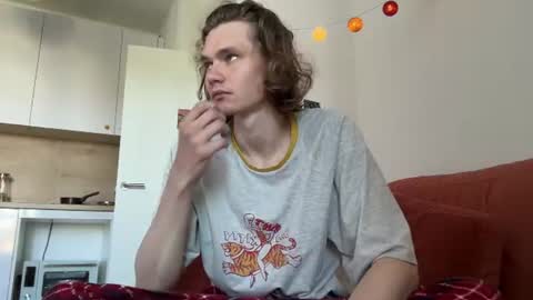 Snapshot of di_n_alex chatting on 17, 7, 2026 Di Alex online show from 17, 7, 2026