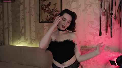 Snapshot of dia__diana chatting on 17, 10, 2025 Diana Di Honey online show from 17, 10, 2025