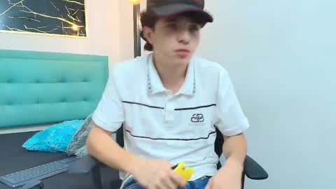   online show from 22, 10, 2025