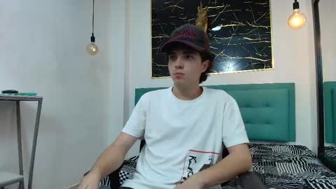   online show from 25, 10, 2025