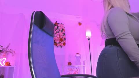 Dia online show from 14, 11, 2025