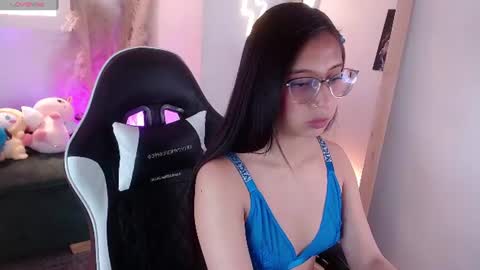 Snapshot of diamond_rose_as chatting on 6, 7, 2026 diamond_rose_as online show from 6, 7, 2026