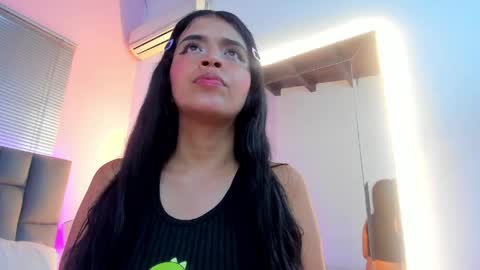 Snapshot of diamond_sweet0 chatting on 12, 5, 2026 Diamond online show from 12, 5, 2026