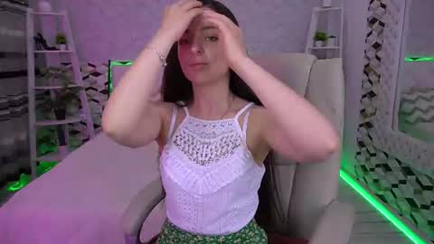 Snapshot of diamondeyeess chatting on 17, 6, 2026 Sasha online show from 17, 6, 2026