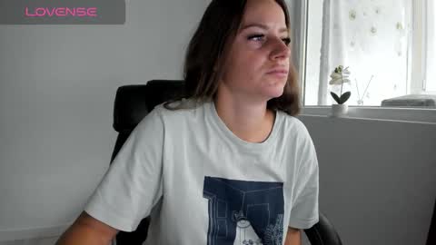 Snapshot of diamondkay_ chatting on 4, 10, 2025 diamondkay_ online show from 4, 10, 2025