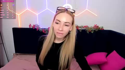 Snapshot of diana_garrett chatting on 11, 1, 2025 Diana online show from 11, 1, 2025