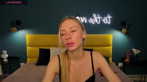 Snapshot of diana_garrett chatting on 11, 10, 2025 Diana online show from 11, 10, 2025
