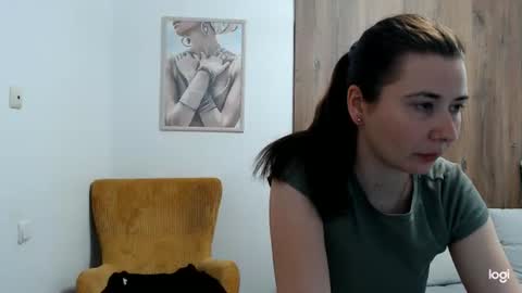 Snapshot of dianasmiey7 chatting on 28, 4, 2026 dianasmiey7 online show from 28, 4, 2026