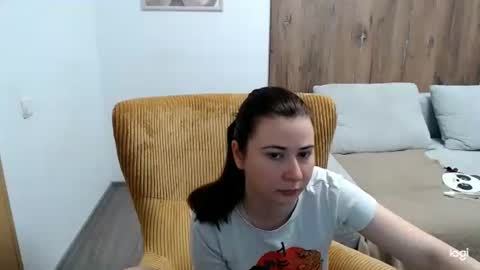 Snapshot of dianasmiey7 chatting on 8, 5, 2026 dianasmiey7 online show from 8, 5, 2026