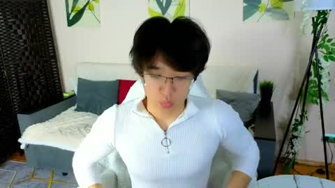 Snapshot of dianinav chatting on 18, 4, 2026 Adam online show from 18, 4, 2026