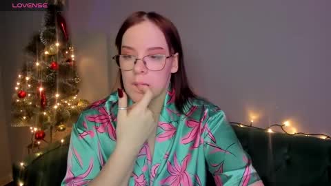 Snapshot of dianne_davis chatting on 27, 12, 2024 Dianne online show from 27, 12, 2024