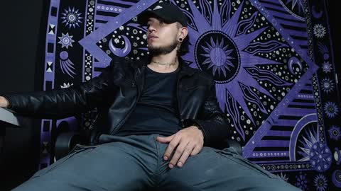 DICAPRIO online show from 29, 1, 2025