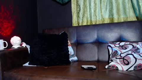 DICAPRIO online show from 17, 5, 2026