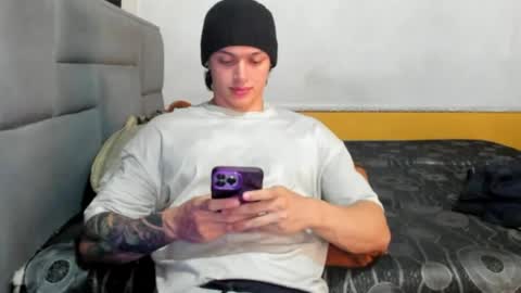 Snapshot of dick_demon_1 chatting on 7, 4, 2026 jhon online show from 7, 4, 2026