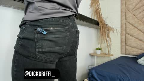 Snapshot of dickgriffith chatting on 10, 1, 2025 Dick Griffith online show from 10, 1, 2025