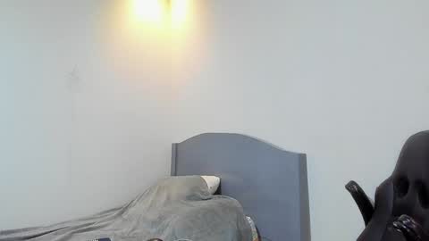 Snapshot of diego_cazas chatting on 21, 12, 2024 DIEGO CAZAS online show from 21, 12, 2024