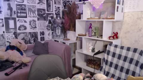 Snapshot of digital_geisha chatting on 11, 11, 2025 Hi im Alice 3 Im usualy online 03-10 or 17-21 UTC0 online show from 11, 11, 2025