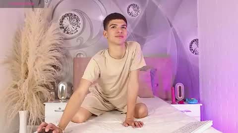 Snapshot of dilan_femboy_ chatting on 4, 8, 2026 dilan_femboy_ online show from 4, 8, 2026