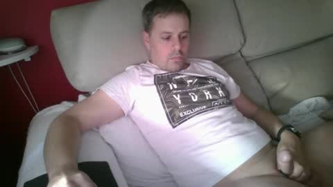 dili999 online show from 6, 10, 2025