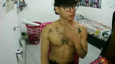 Snapshot of dillom420 chatting on 12, 1, 2026 dillom420 online show from 12, 1, 2026